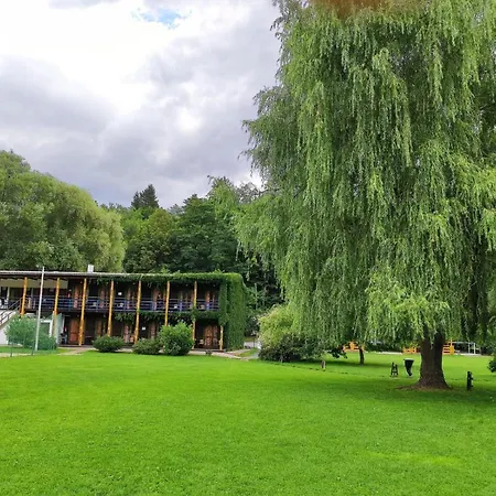 Lavka Park Skochovice ホテル Vrané nad Vltavou